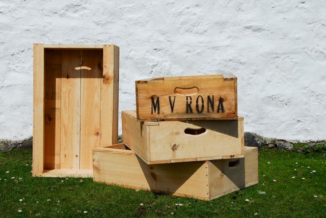 The Famous Rona Fish Box